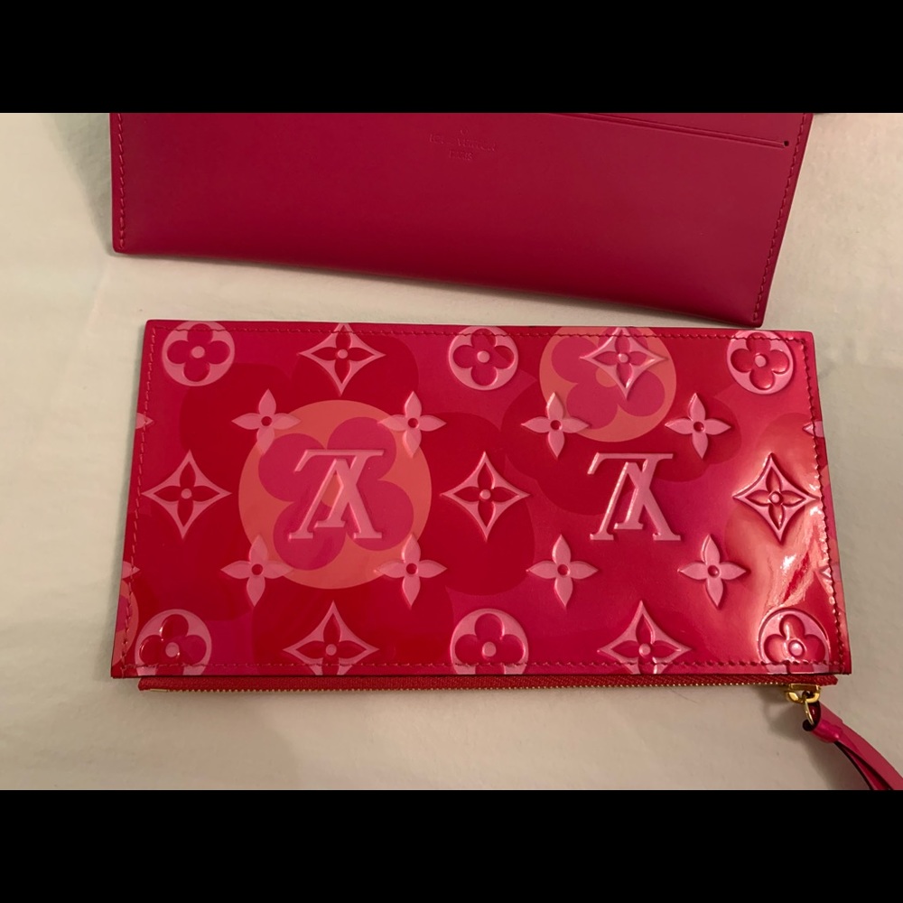 Louis Vuitton Valentines Day Vernis Pouchette Felicie - Picture 9 of 15